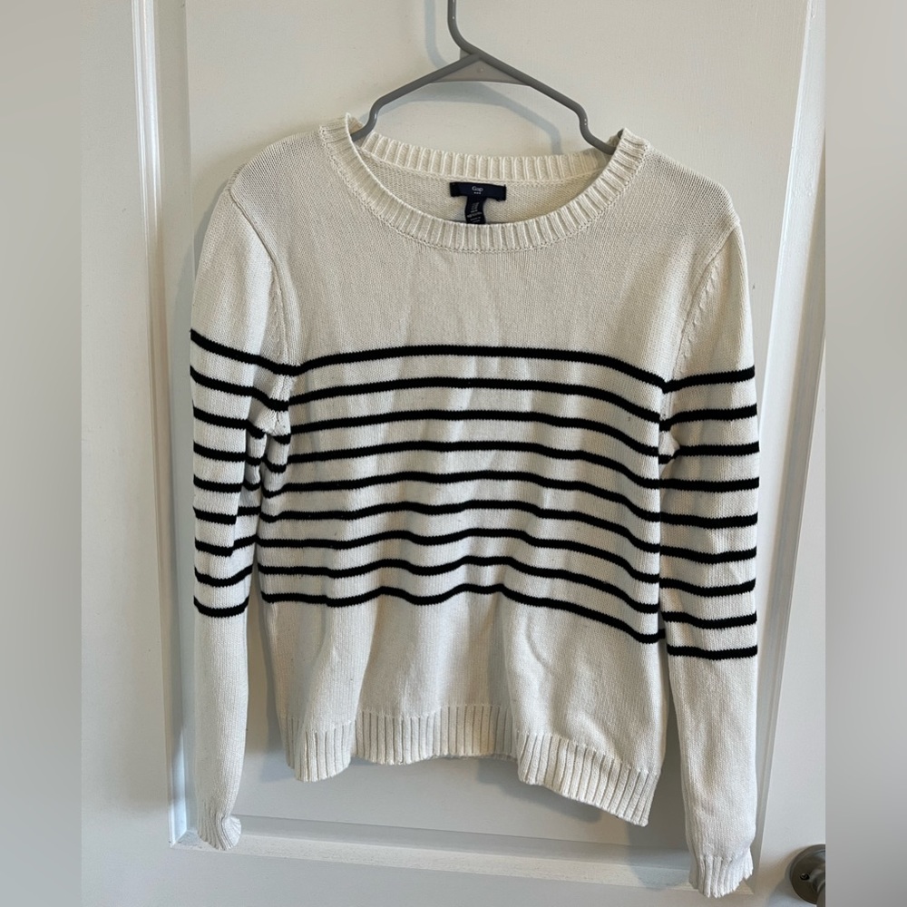 Gap Sweater